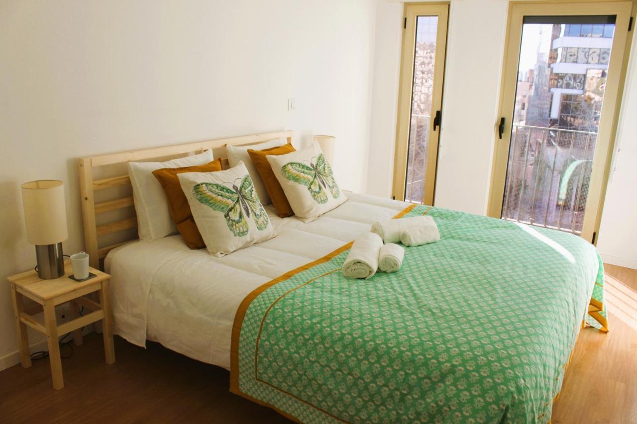 5min Walk From Subway Station & Free Parking Appartamento Lisbona